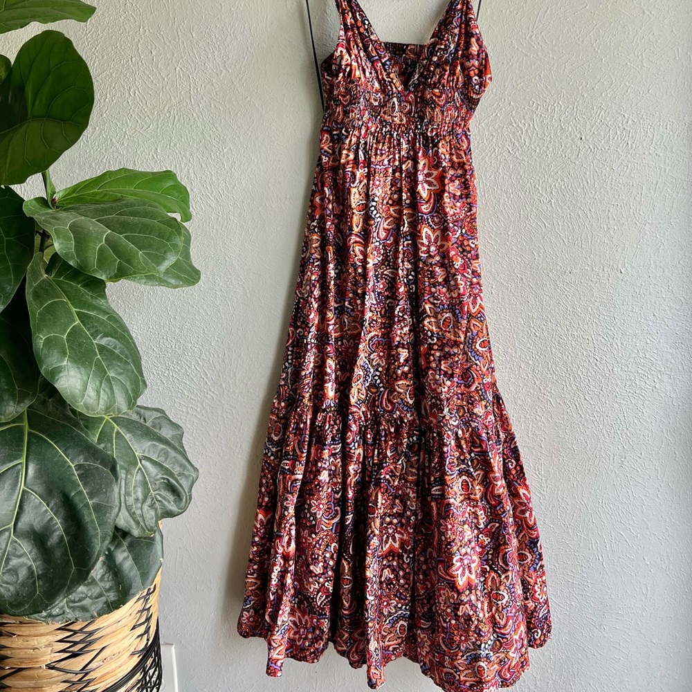 Jason Wu red paisley open back tiered maxi dress 
Small